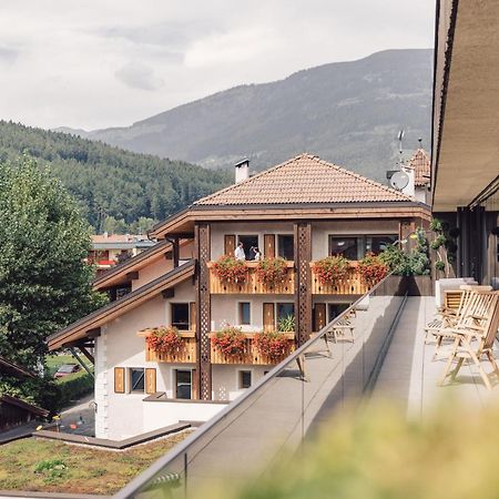 Hotel Restaurant Langgenhof Brunico Ngoại thất bức ảnh