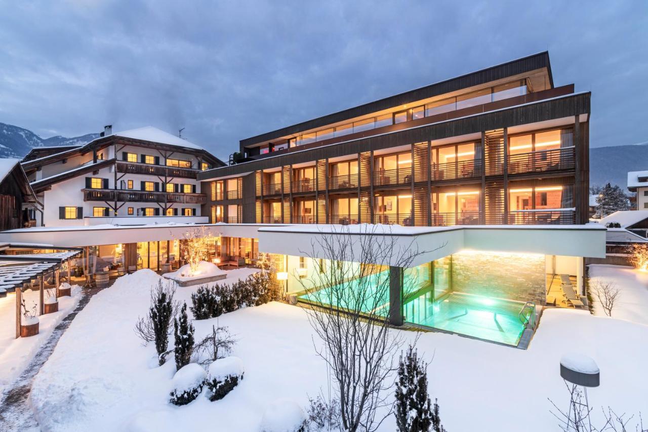 Hotel Restaurant Langgenhof Brunico Ngoại thất bức ảnh