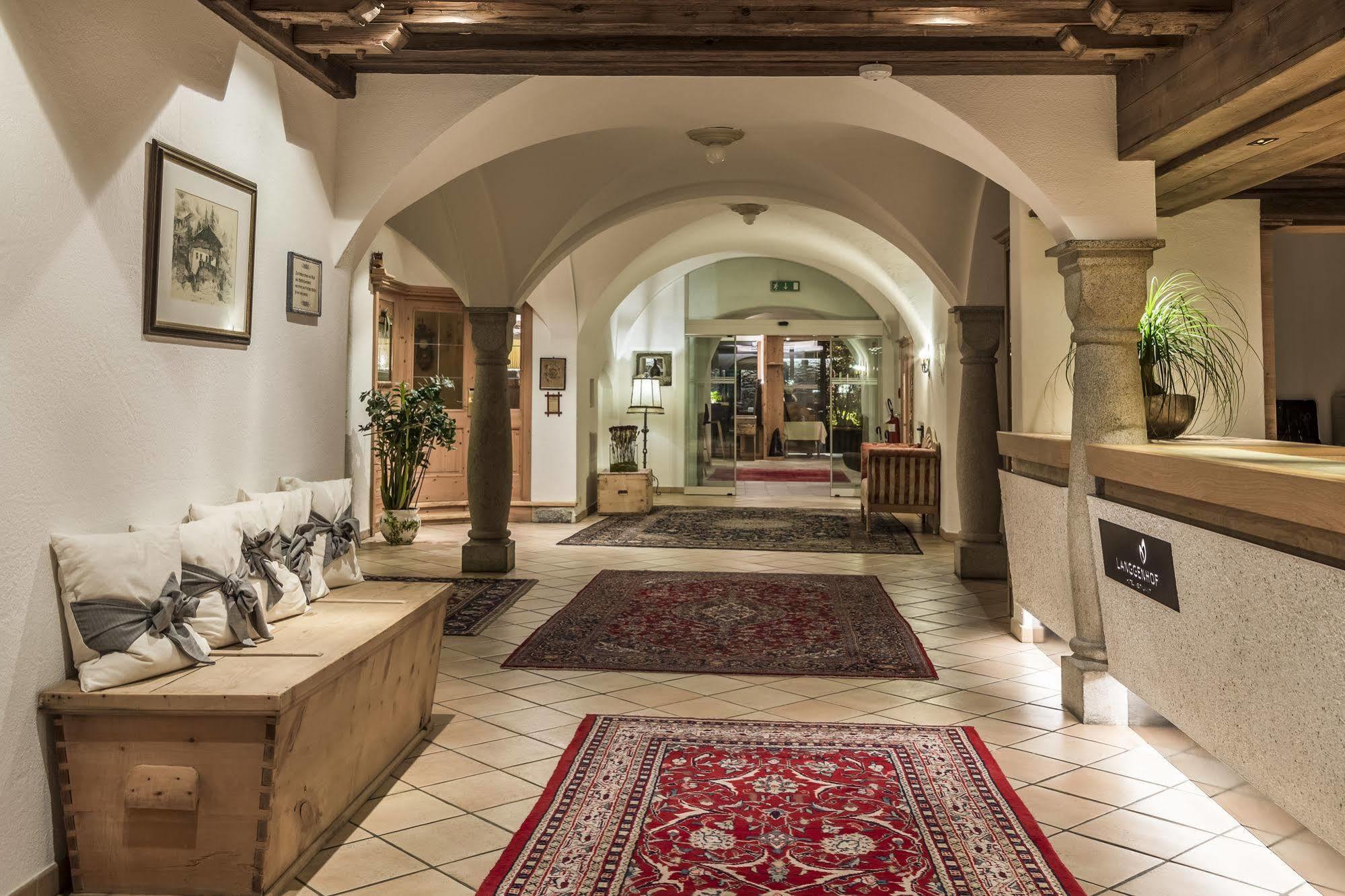Hotel Restaurant Langgenhof Brunico Ngoại thất bức ảnh